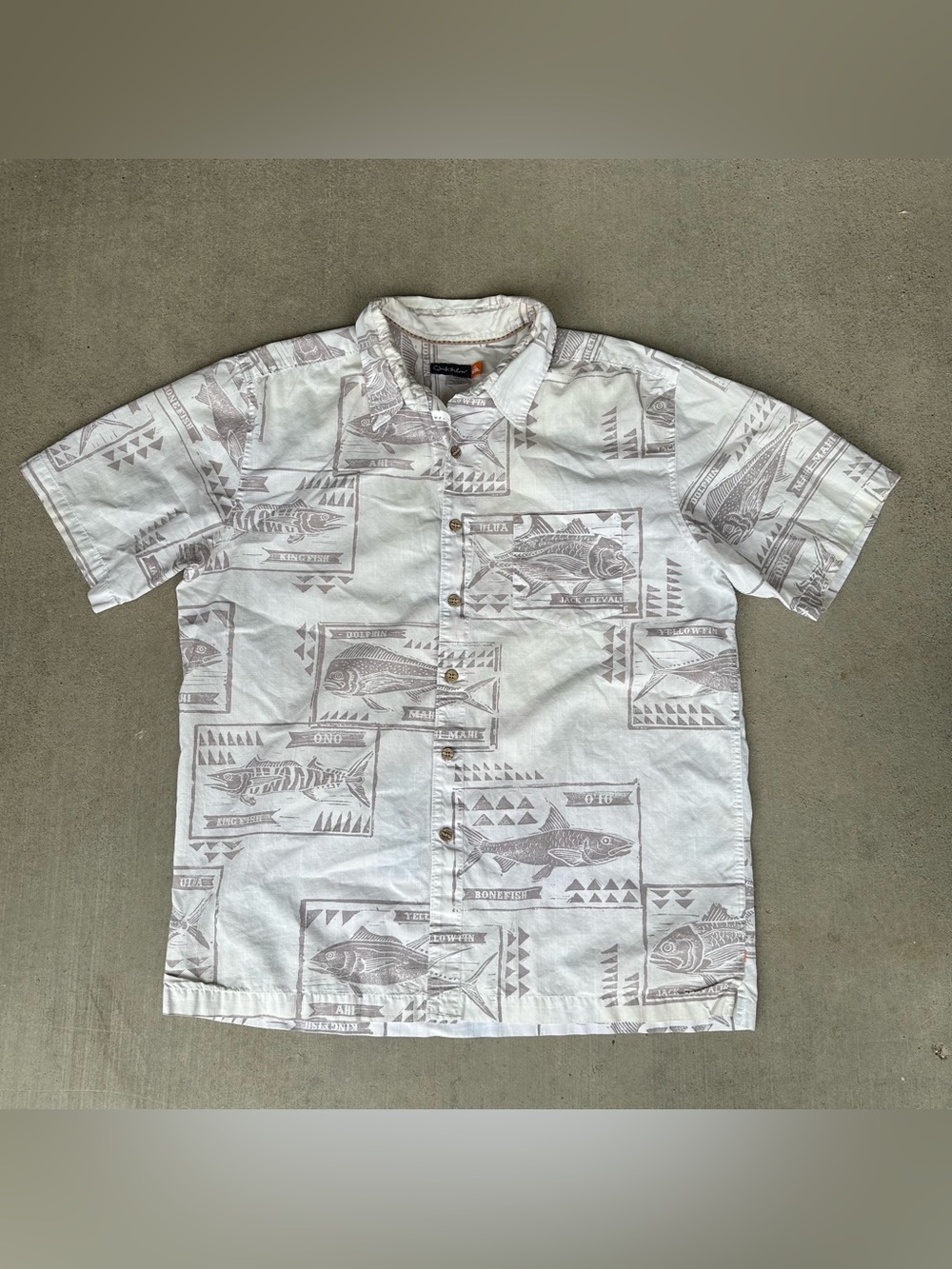 Men's Quicksilver 2000s Y2K Printed Button-Up Shirt White Taupe Fish Print Sz L